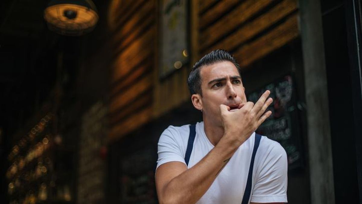 Dilarang Bersiul di Malam Hari? Apakah Benar Bisa Memanggil Makhluk Gaib?